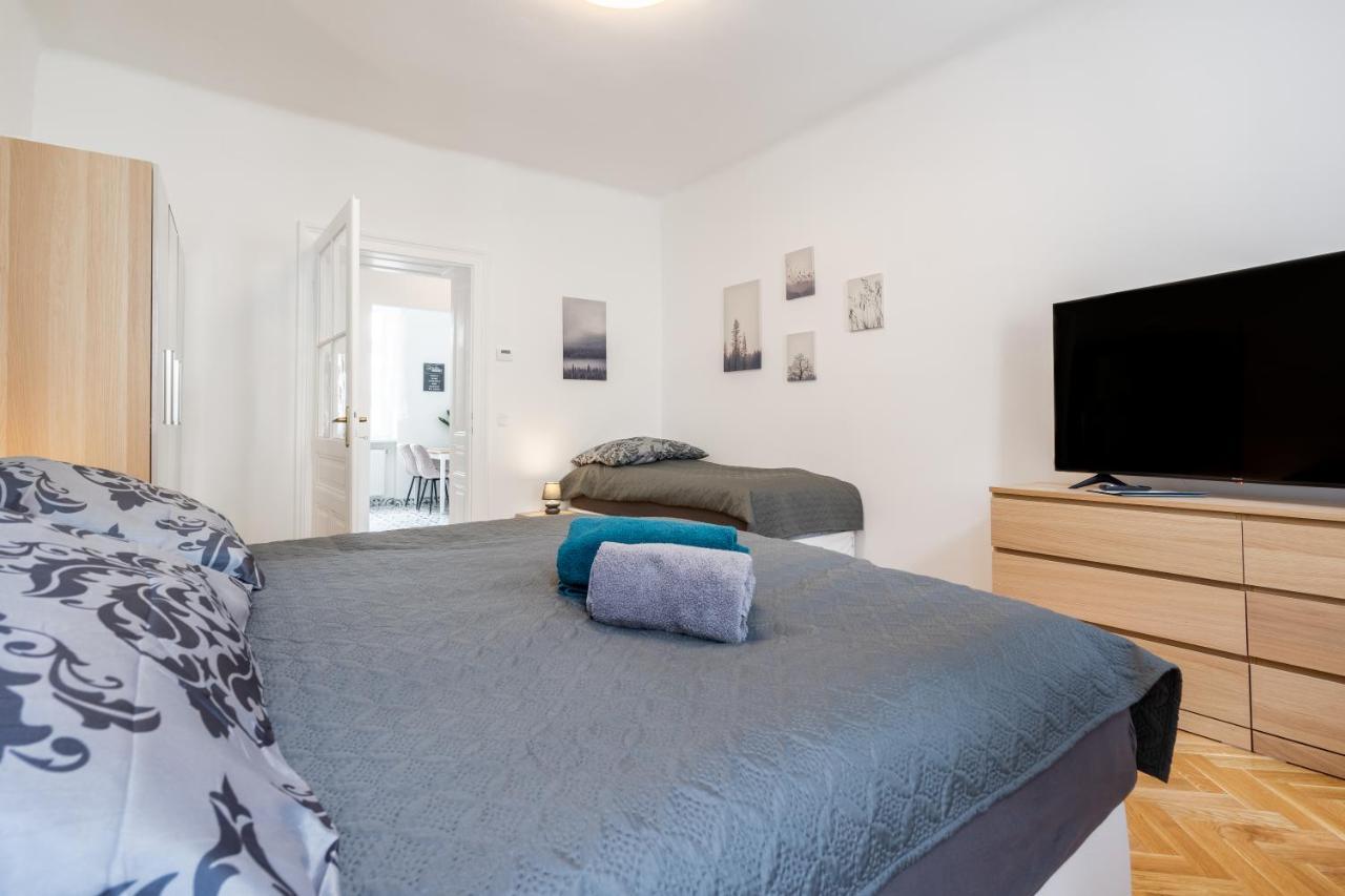 Revliving Apartments Eggenburg Bagian luar foto