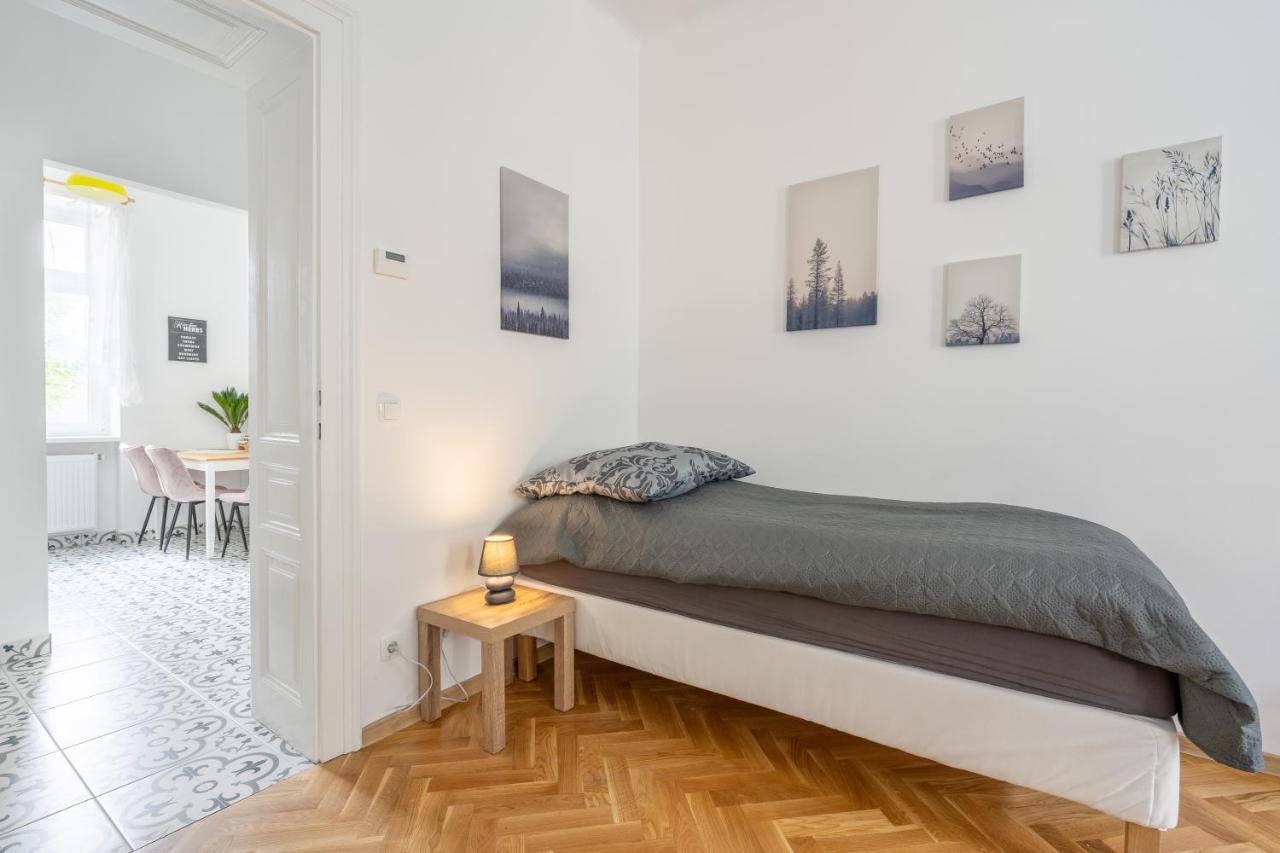 Revliving Apartments Eggenburg Bagian luar foto