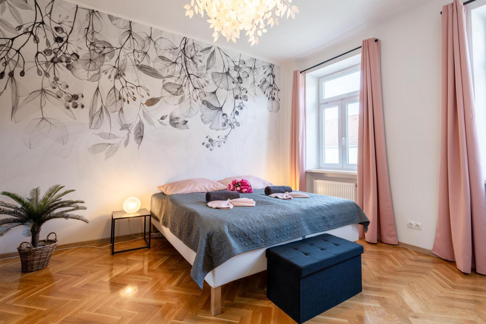 Revliving Apartments Eggenburg Bagian luar foto